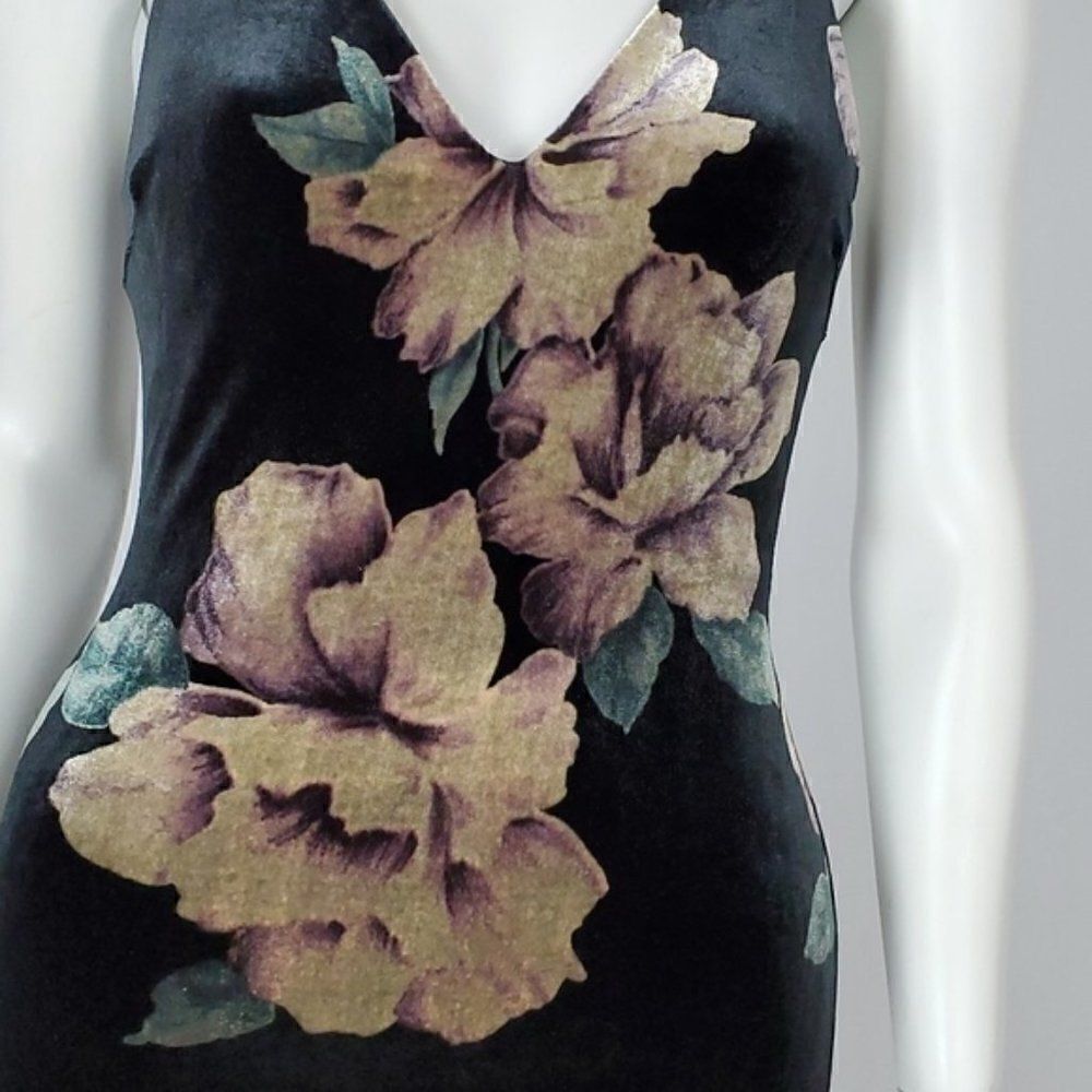 VELVET SHEATH DRESS V NECK   OPEN BACK WITH‎ - Picture 4 of 4